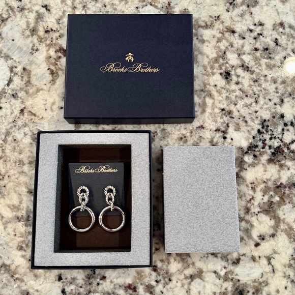 Triple Drop Earrings Cable Motif Brooks Brothers Silver Tone - Picture 6 of 7